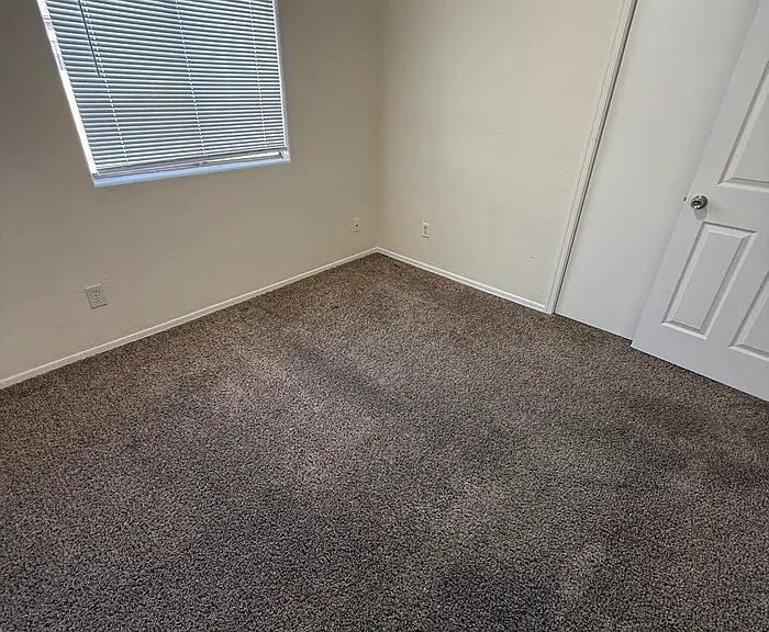 1284 W Laporte Ln — Photo 13