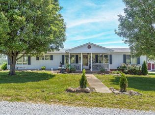 560 Tomahawk Mill Rd, Chatham, VA 24531