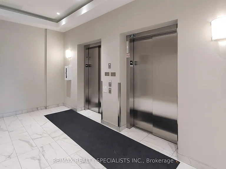 7 Erie Ave #809 — Photo 8