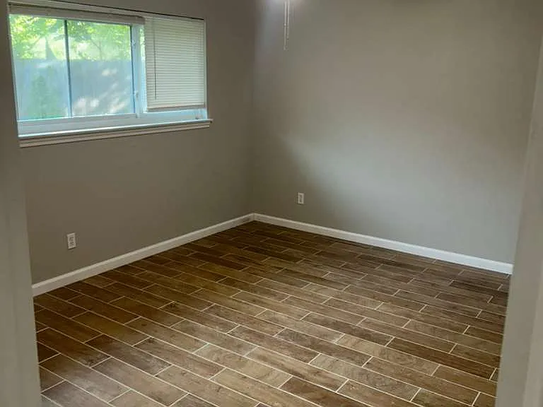 7126 Lugary Dr — Photo 10
