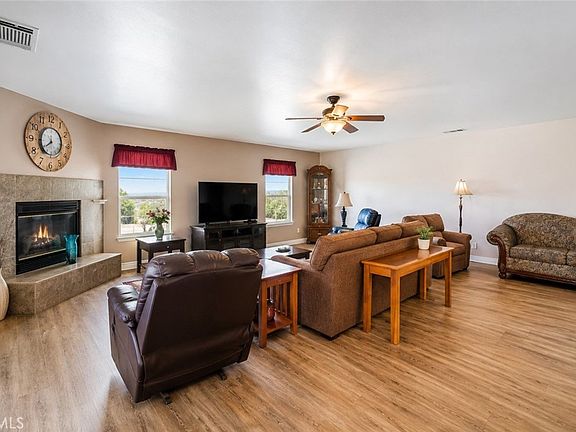 5th image of 6797 Blue Rose Ln