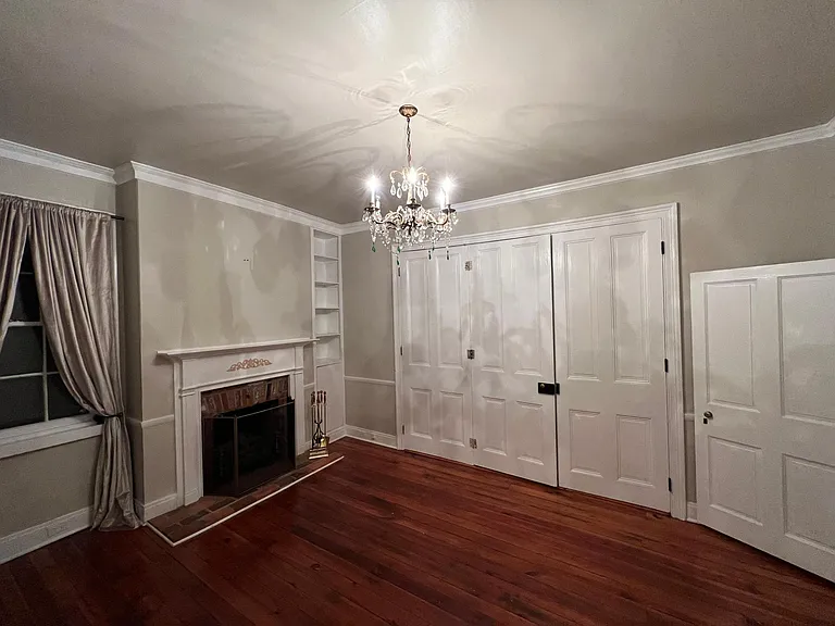 340 N Market St — Photo 18