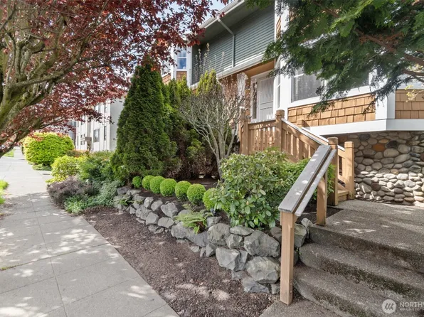 3008 NW 85th Street, Seattle, WA 98117