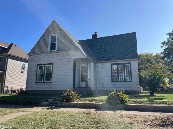 800 N 7th St, Burlington, IA 52601