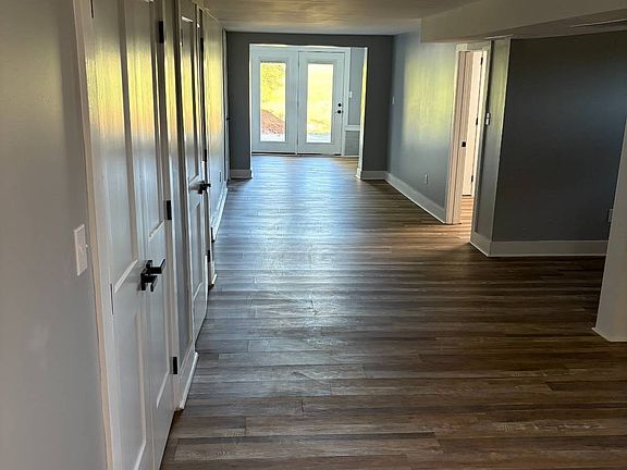 5th image of 955 Marion Rd