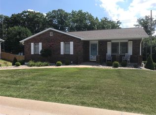 116 Pioneer Trl, Hannibal, MO 63401