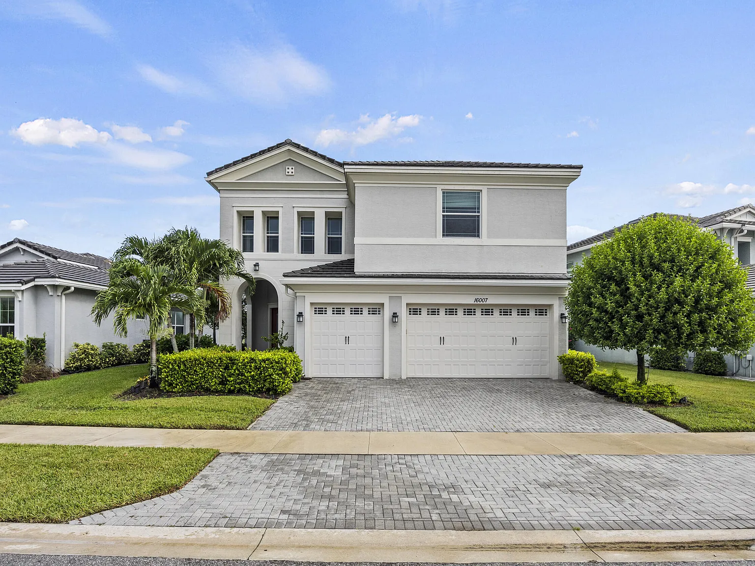 5 bed, 4.0 bath, 3330 sqft, $4,500 — Photo 1