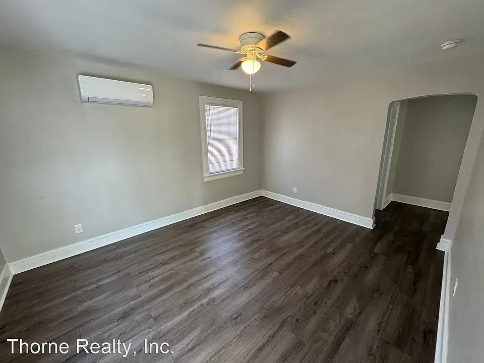 2 bed, 800 sqft, $1,100 — Photo 2