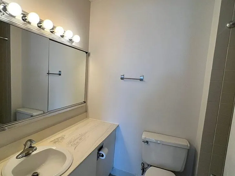 7002 Boulevard East #14B — Photo 13