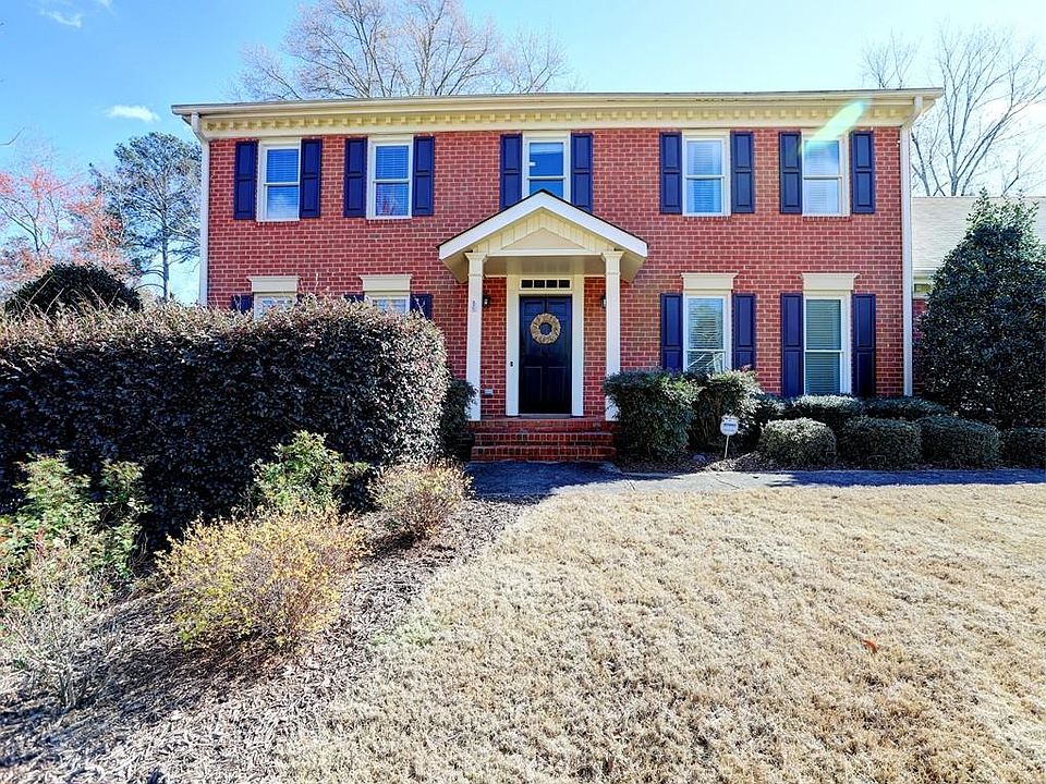 1st image of 3320 Somerset Ct SE