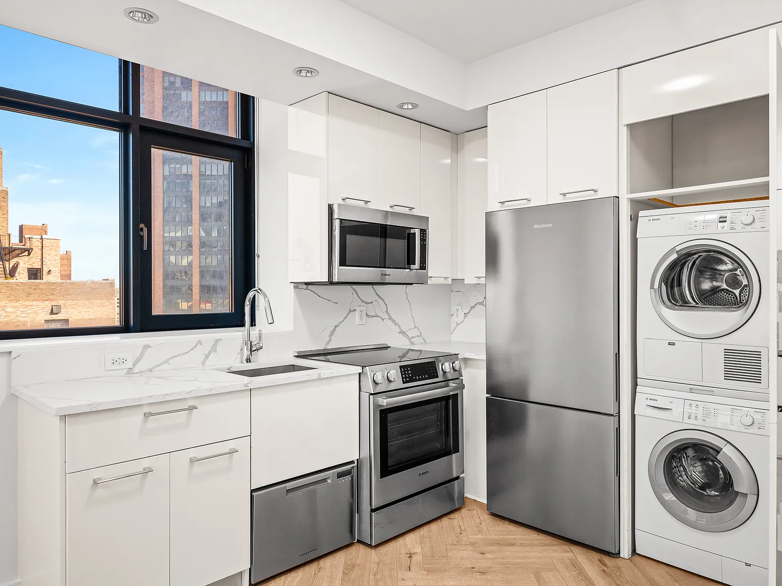 49 East 34th Street — Photo 3