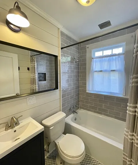 2112 Park Rd #2 — Photo 6