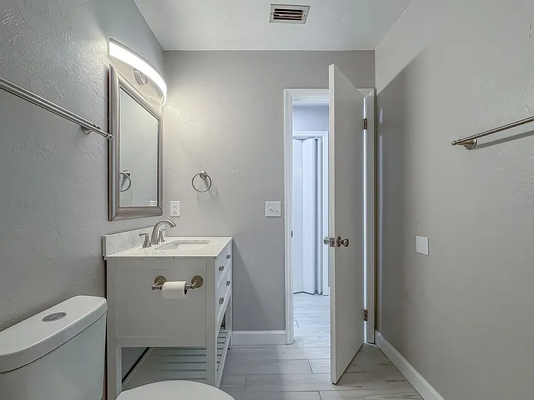 934 S Lipona Rd — Photo 24