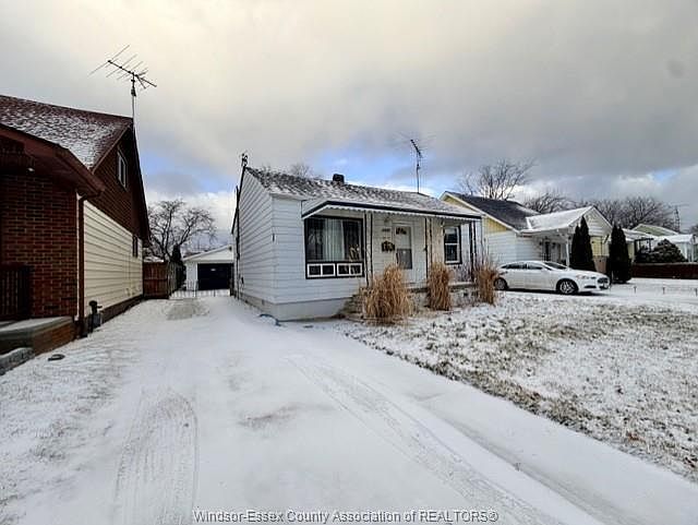 1st image of 1651 Aubin Rd