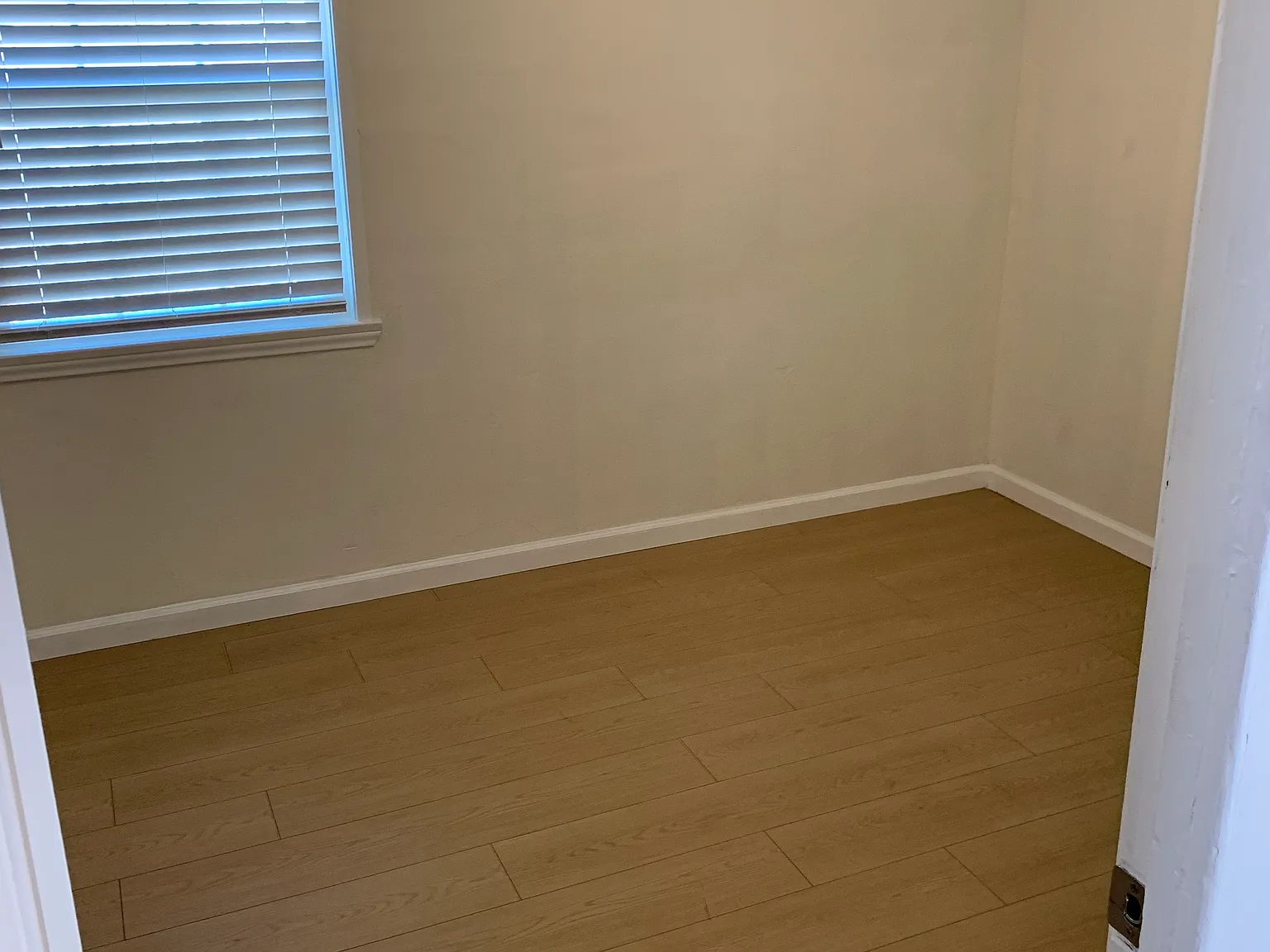 3 bed, 1060 sqft, $2,600 — Photo 4