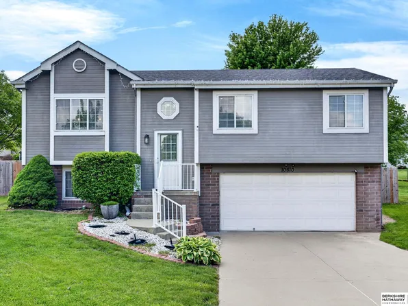 10610 S 17th St, Bellevue, NE 68123
