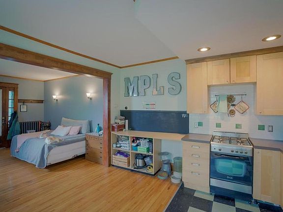 5th image of 3205 Grand Ave S #2