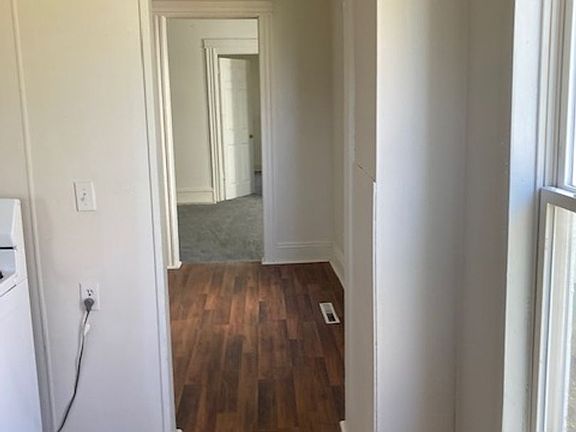 3rd image of 615 S Main St #A