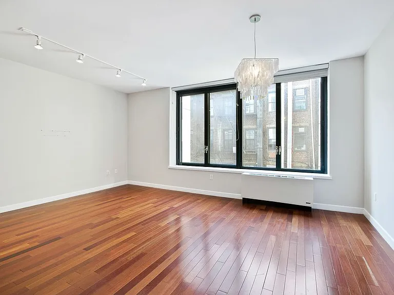 50 W 15th St #4A — Photo 4