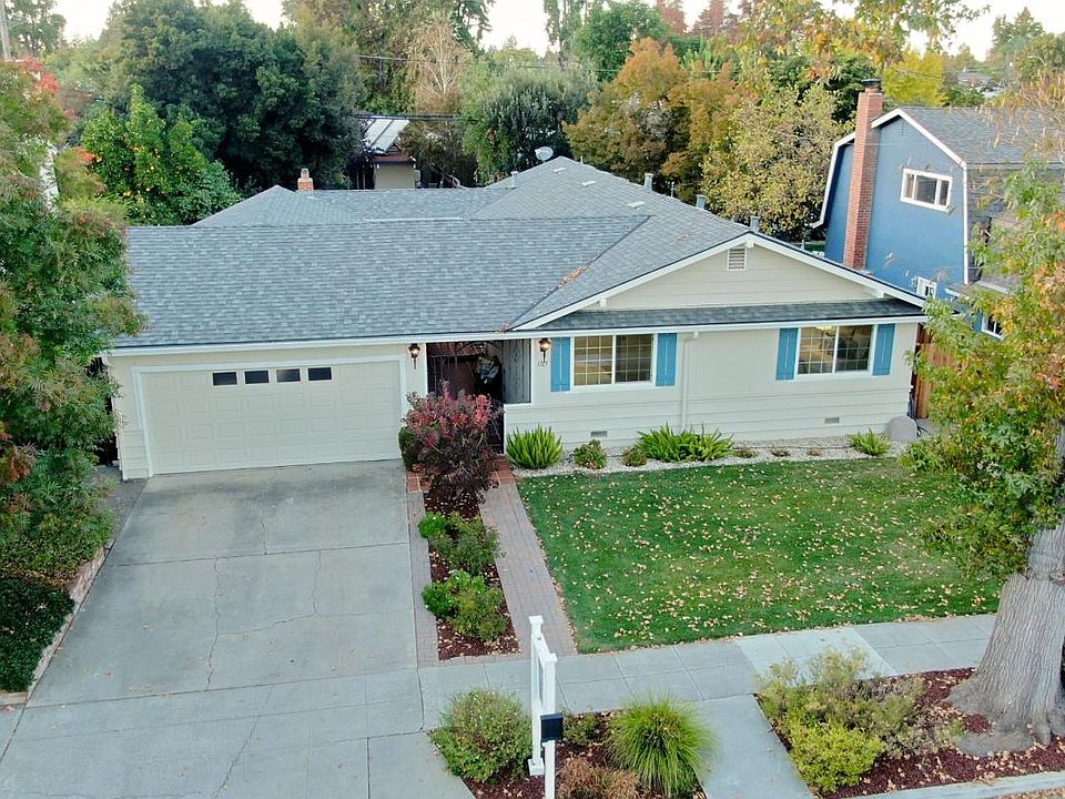 1st image of 1765 Lorenzen Dr
