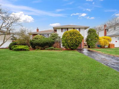 20 Hofstra Drive, Smithtown, NY, 11787