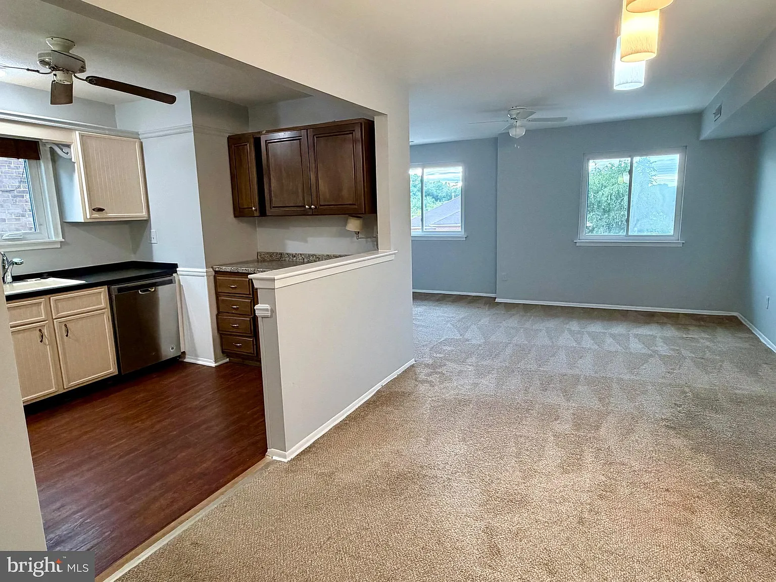 2 bed, 2200 sqft, $1,750 — Photo 3