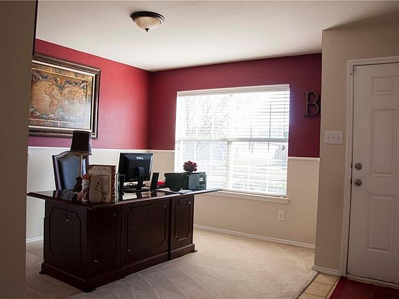 2nd image of 4709 Bridlewood Ln
