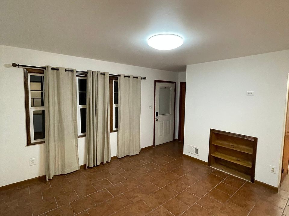1st image of 2563 Hearthside Dr