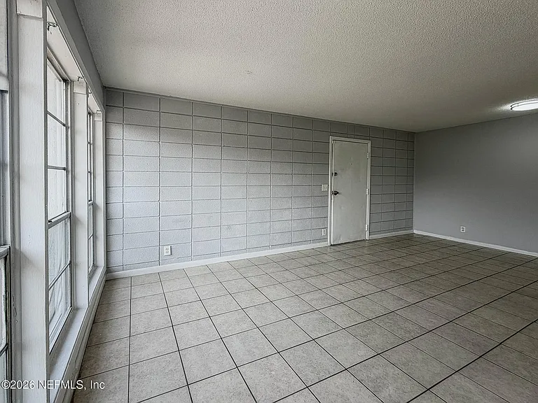 1124 Woodruff Ave #3 — Photo 3
