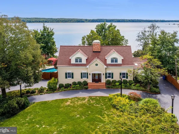 5717 River Dr, Lorton, VA 22079