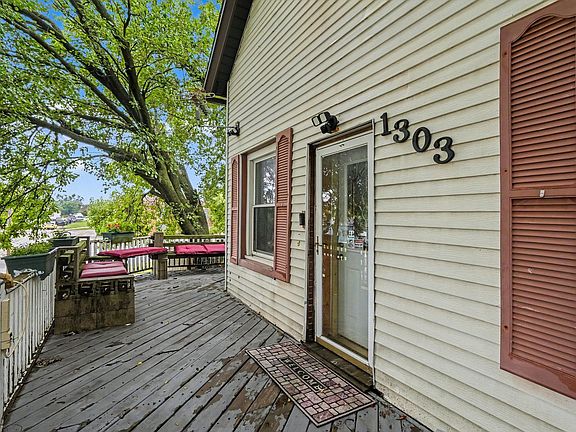 4th image of 1303 Cora St