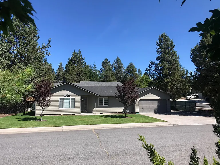 1636 SE Virginia Rd — Photo 8