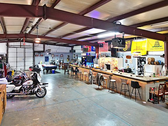 2nd image of 10695 Taft Hwy