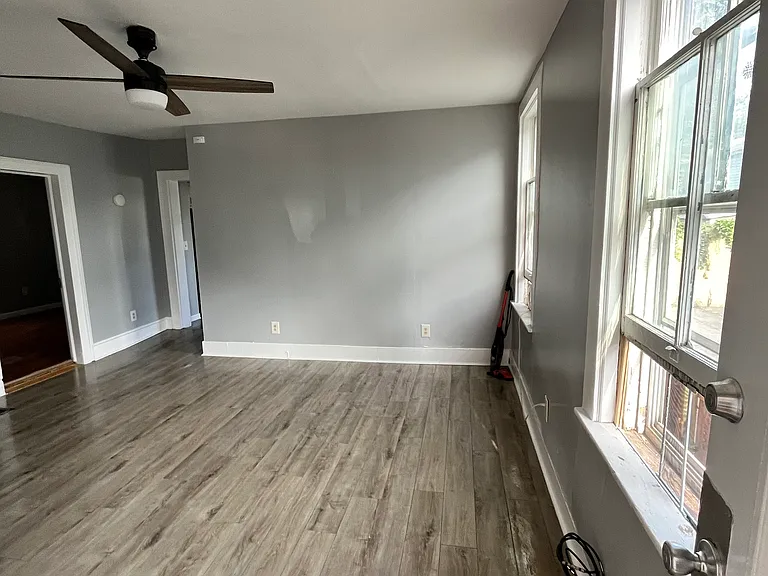 414 W Court St #2 — Photo 10