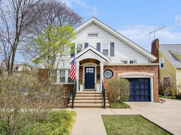 1505 Montclair Pl, Ann Arbor, MI 48104