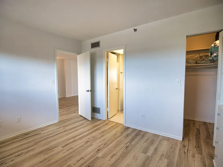 232 Saint Augustine Ave #502 — Photo 20