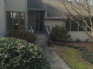 1611 Club View Ct NW, Kennesaw, GA 30144