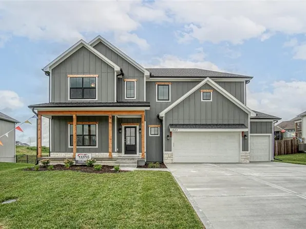 1025 NW 95th Ter, Kansas City, MO 64155