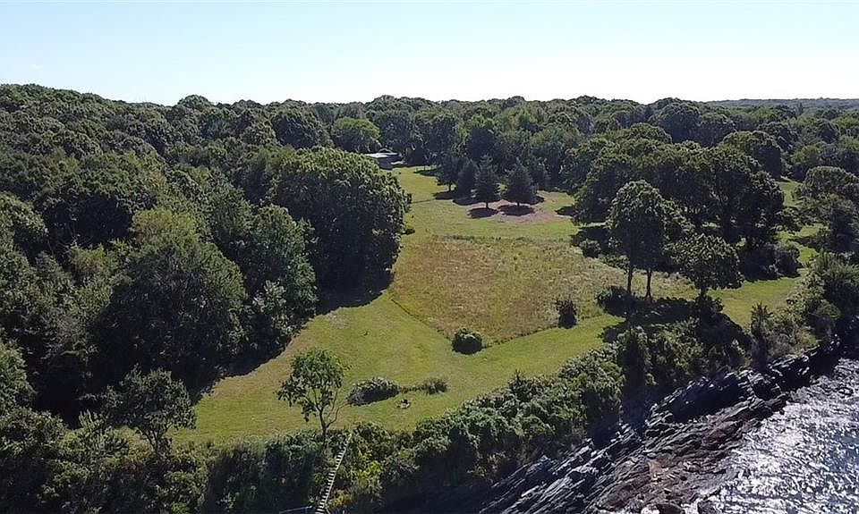 45 Wickford Ave Jamestown, RI, 02835 Apartments for Rent Zillow