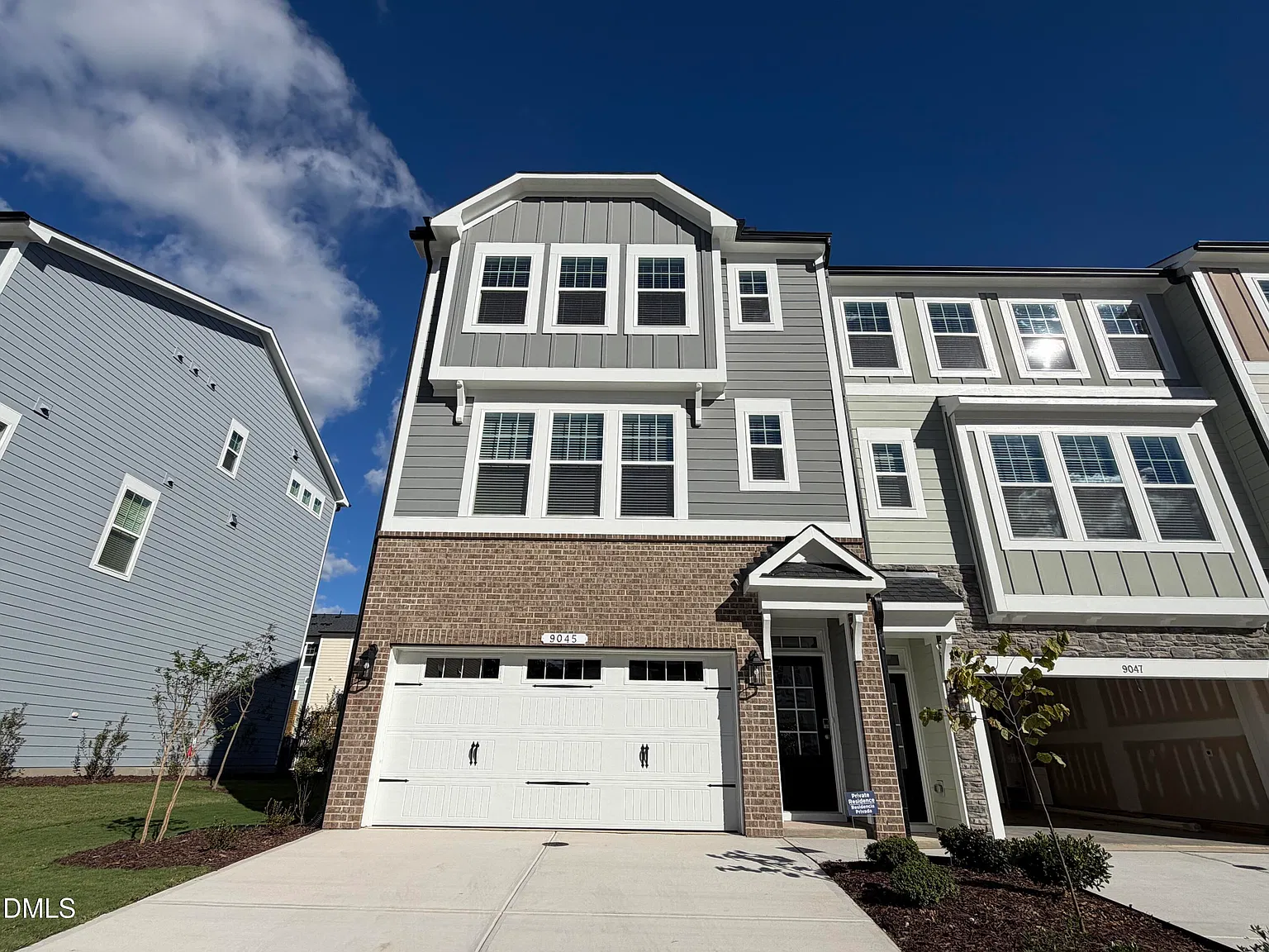4 bed, 3.5 bath, 2227 sqft, $2,600 — Photo 1