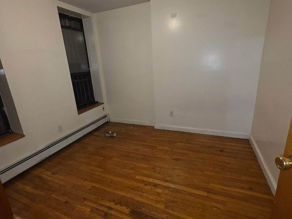 1st image of 2179 3rd Ave APT 4B