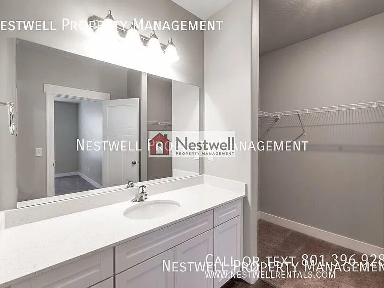753 N Favreau Ln #U301 — Photo 13