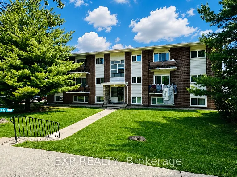 428 Barrie Pl #2 — Photo 1