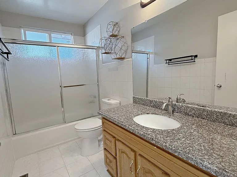 5289 Rimwood Dr — Photo 16