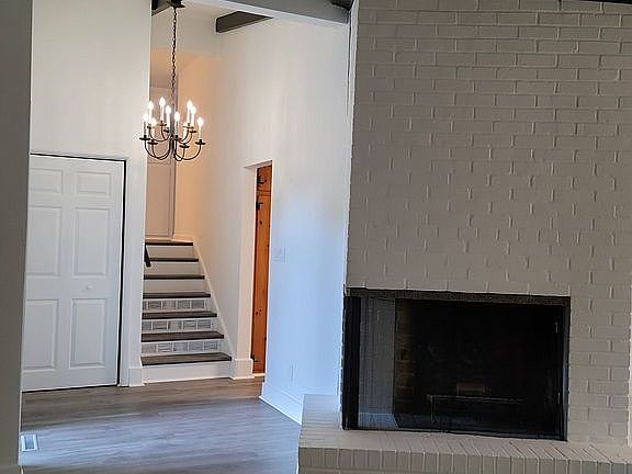 5th image of 928 Las Robida Dr