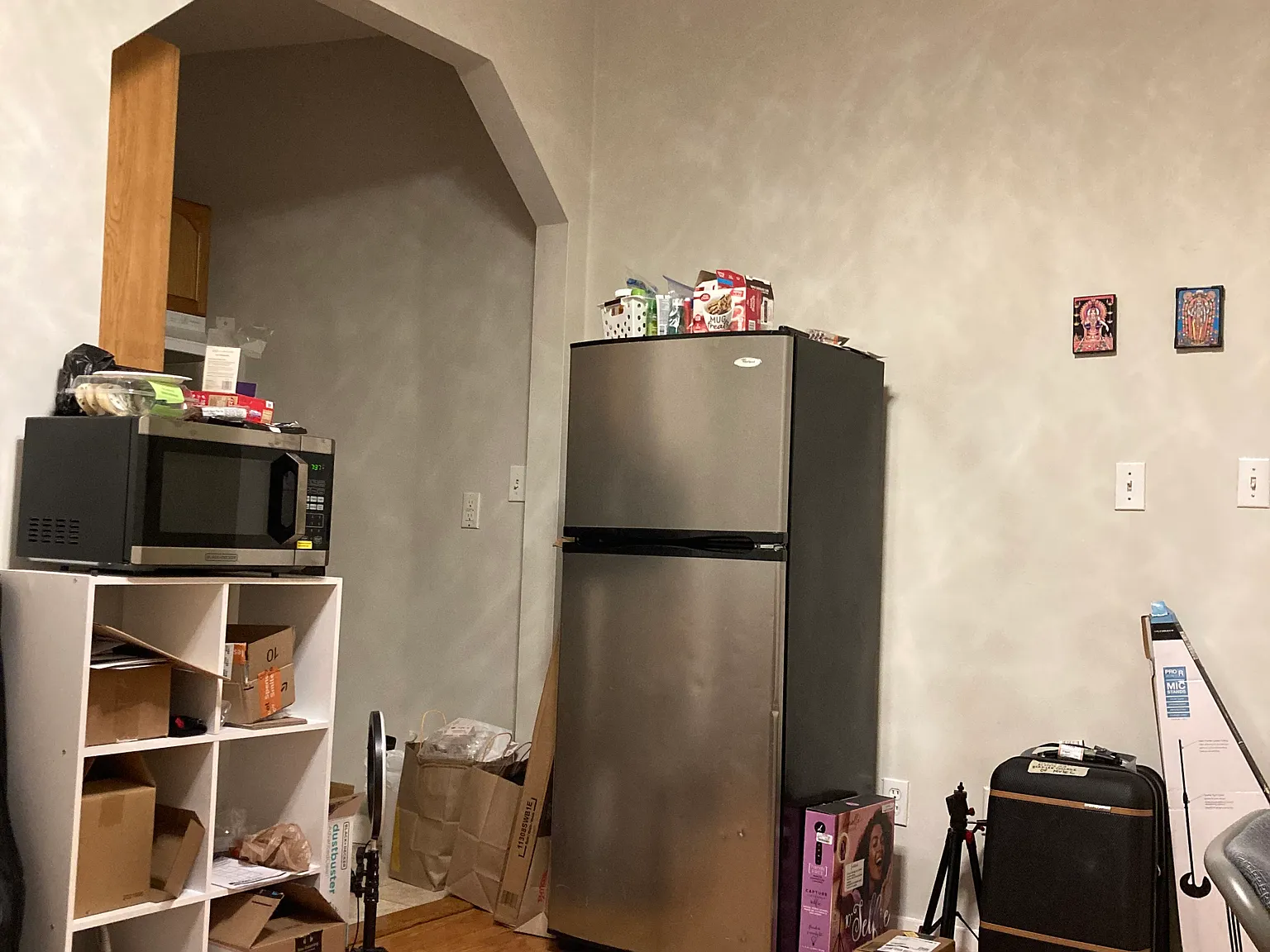 Studio, 300 sqft, $2,550 — Photo 2