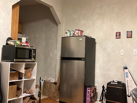 2nd image of 38 Hemenway St APT 9
