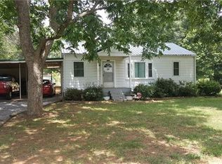 1603 Forest Rd, Statesville, NC 28625