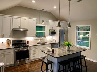 4606 8th St SW, Rochester, MN 55902