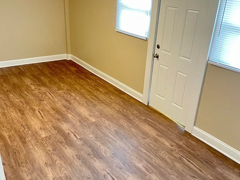 2712 S Moreland Ave — Photo 10